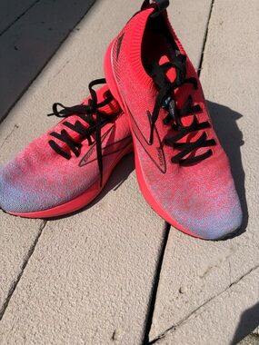 Brooks Women's Red with Blue Knit Running Sneakers